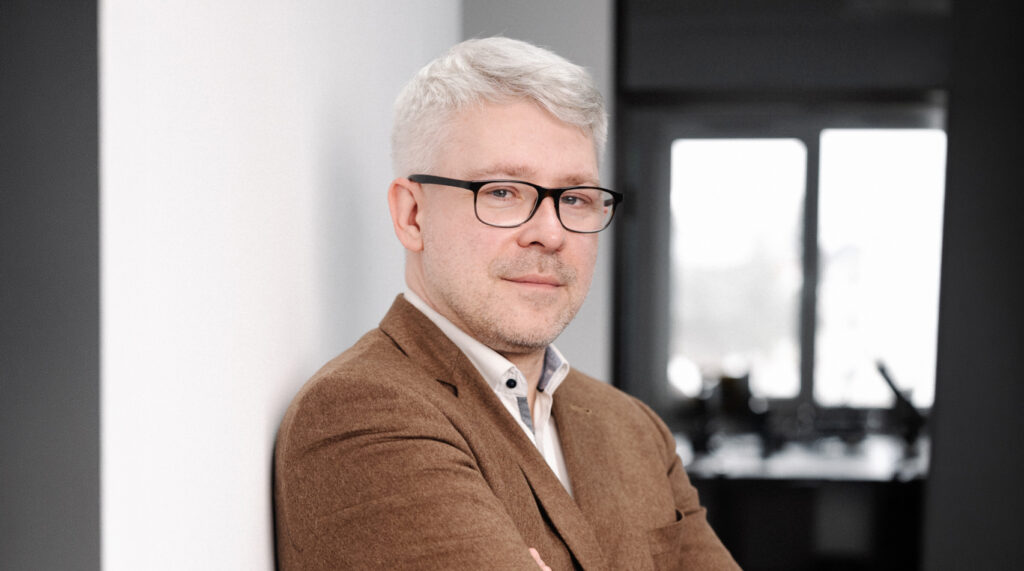 dr Mirosław Sanek, autor cyklu o tym, kiedy skarga na naruszenie AI Act uruchamia kontrolę